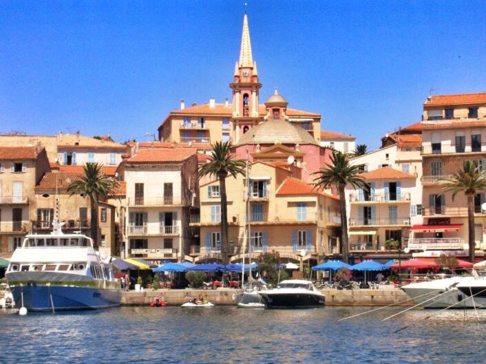 Ou La & La A Vos Pieds Calvi Apartment